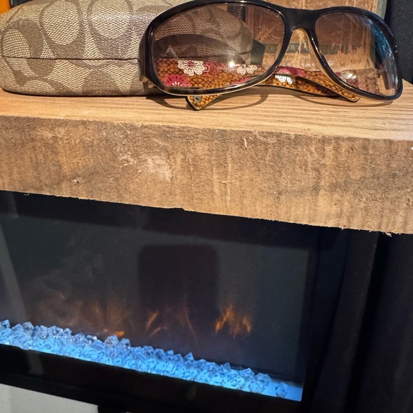 Coach/brown - Picture 3 of 3